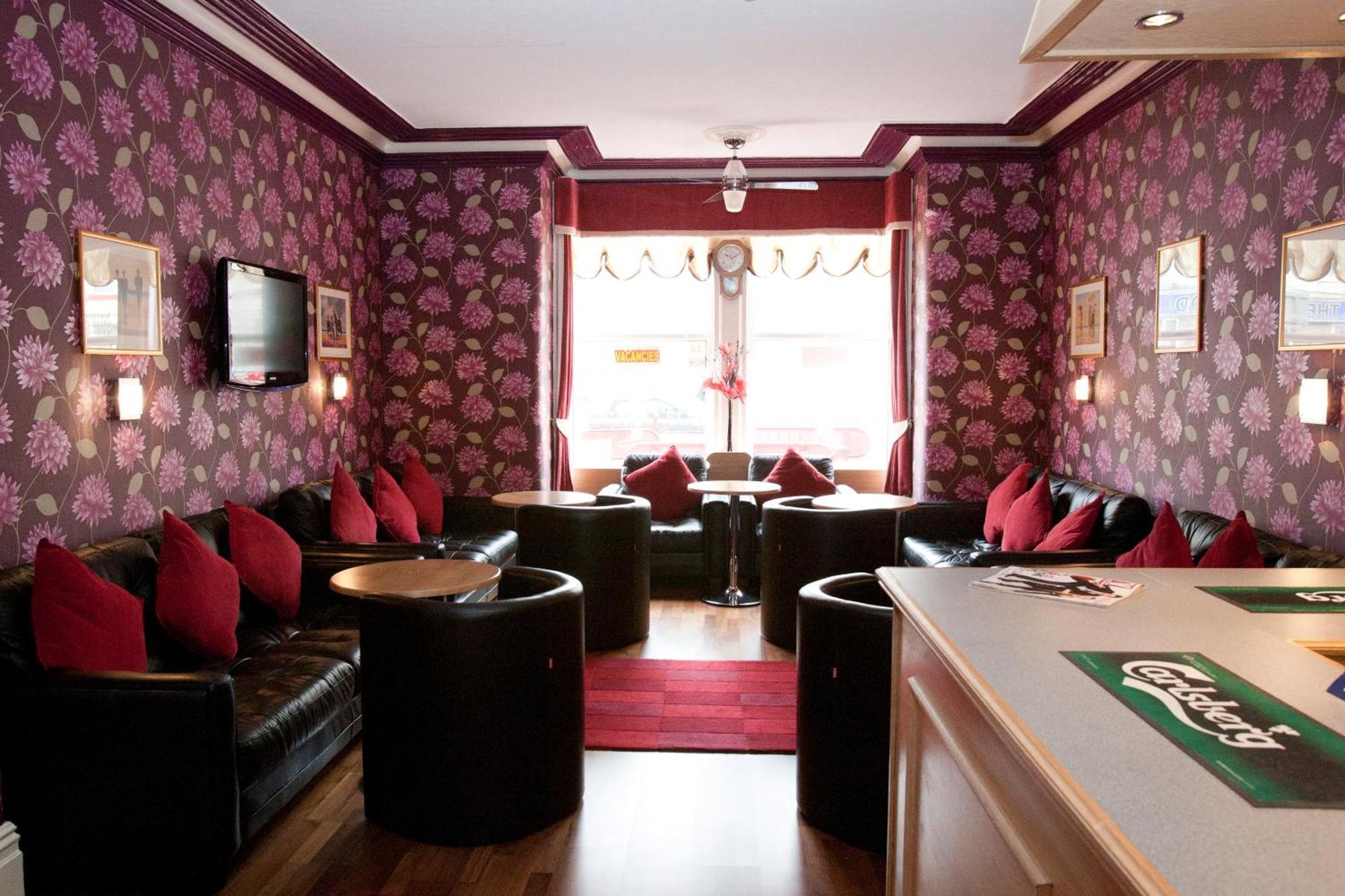 בלקפול Valentine Lodge Over 21 Adult Couples Only מראה חיצוני תמונה