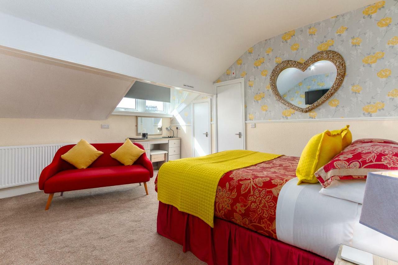 בלקפול Valentine Lodge Over 21 Adult Couples Only מראה חיצוני תמונה